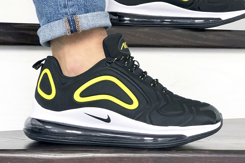 Nike air max 720 clearance black and gold junior