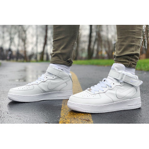Мужские высокие кроссовки Nike Air Force 1 белые