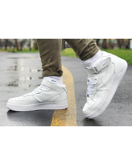 Чоловічі високі кросівки Nike Air Force 1 білі