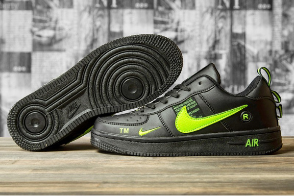Женские кроссовки Nike Air Force 1 '07 LV8 Utility черные с зеленым