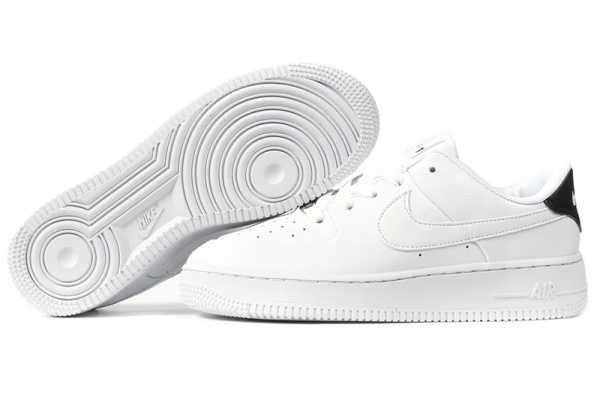 Женские кроссовки Nike Air Force 1 Sage Low белые