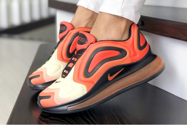 Женские кроссовки Nike Air Max 720 оранжевые