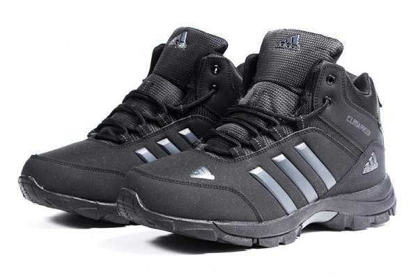 Мужские ботинки на меху Adidas ClimaProof черные