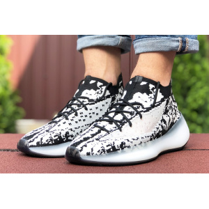 Мужские кроссовки Adidas Yeezy Boost 380 белые с черным