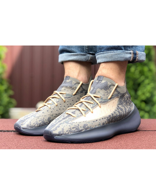 Чоловічі кросівки Adidas Yeezy Boost 380 сірі з бежевим