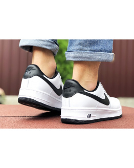 Чоловічі кросівки Nike Air Force 1 білі з чорним