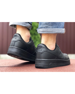 Чоловічі кросівки Nike Air Force 1 чорні