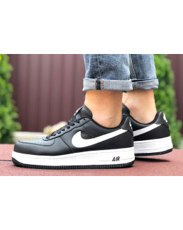 Чоловічі кросівки Nike Air Force 1 чорні з білим