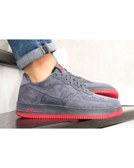 Мужские кроссовки Nike Air Force 1 Low серые с красным (grey/red/suede)