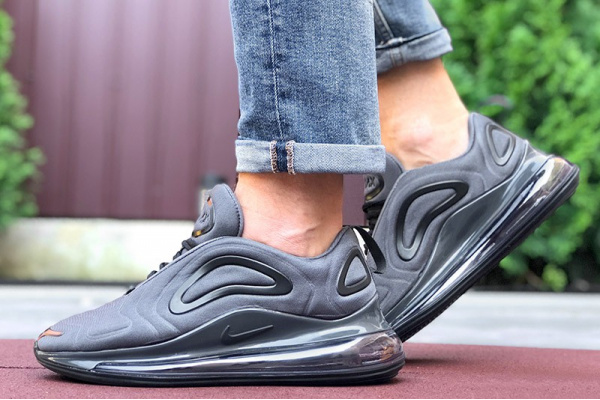 Мужские кроссовки Nike Air Max 720 серые