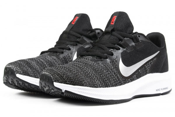 Мужские кроссовки Nike Downshifter 9 черные с белым