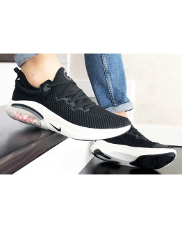 Мужские кроссовки Nike Joyride Run Flyknit черные с белым