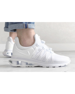 Мужские кроссовки Nike Shox Gravity белые