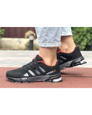 Жіночі кросівки Adidas Marathon TR 26 чорні з червоним