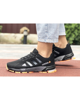 Жіночі кросівки Adidas Marathon TR 26 чорні з помаранчевим