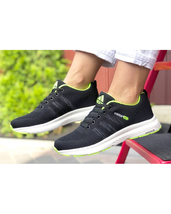 Жіночі кросівки Adidas Neo чорні з зеленим
