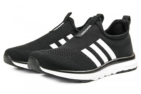 Женские кроссовки Adidas Slip-on черные с белым