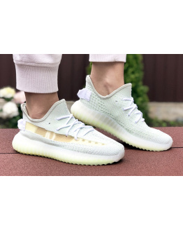 Жіночі кросівки Adidas Yeezy Boost 350 V2 светло-зелені