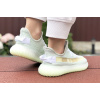 Купить Женские кроссовки Adidas Yeezy Boost 350 V2 светло-зеленые