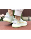Купить Жіночі кросівки Adidas Yeezy Boost 350 V2 светло-зелені
