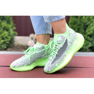 Женские кроссовки Adidas Yeezy Boost 380 зеленые с серым
