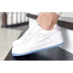 Жіночі кросівки Nike Air Force 1 '07 білі