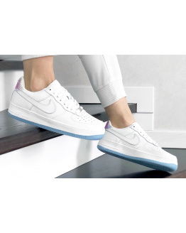 Женские кроссовки Nike Air Force 1 '07 белые