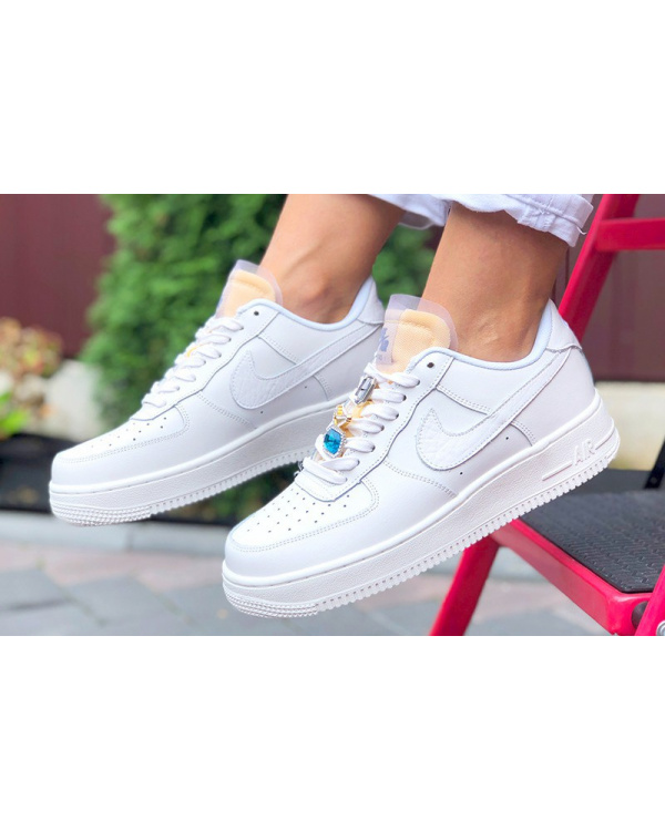 Женские кроссовки Nike Air Force 1 белые