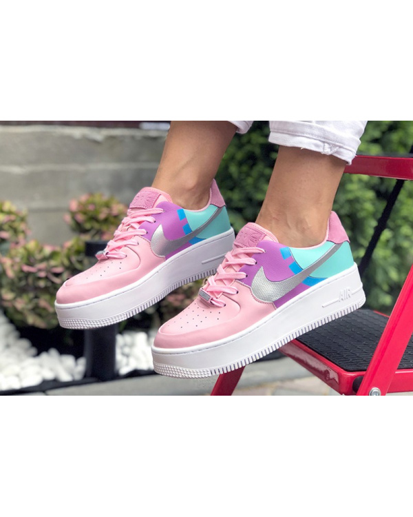 Жіночі кросівки Nike Air Force 1 Sage Low рожеві з фіолетовим