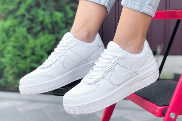 Женские кроссовки Nike Air Force 1 Shadow белые