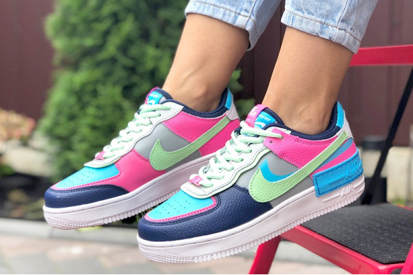 Женские кроссовки Nike Air Force 1 Shadow многоцветные