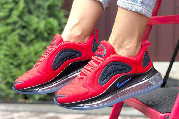 Женские кроссовки Nike Air Max 720 красные с черным
