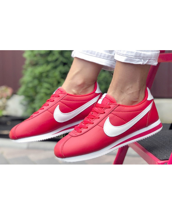Женские кроссовки Nike Classic Cortez Leather красные