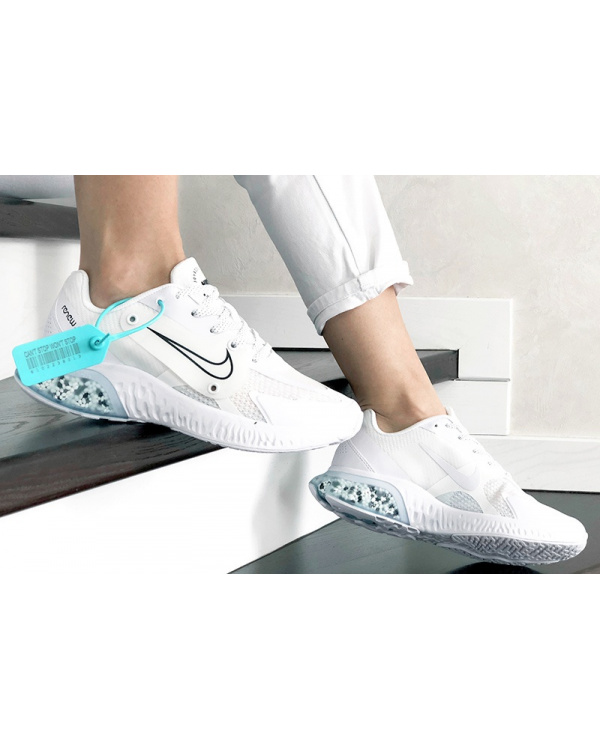 Женские кроссовки Nike Renew Joyride белые