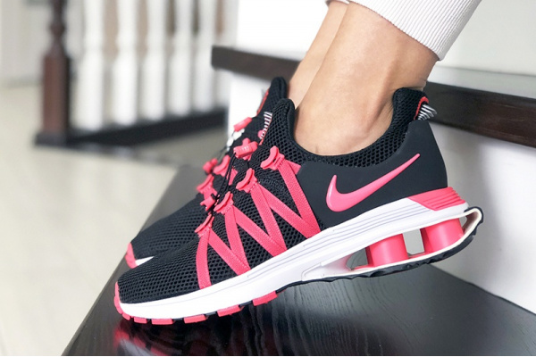 Женские кроссовки Nike Shox Gravity черные с розовым