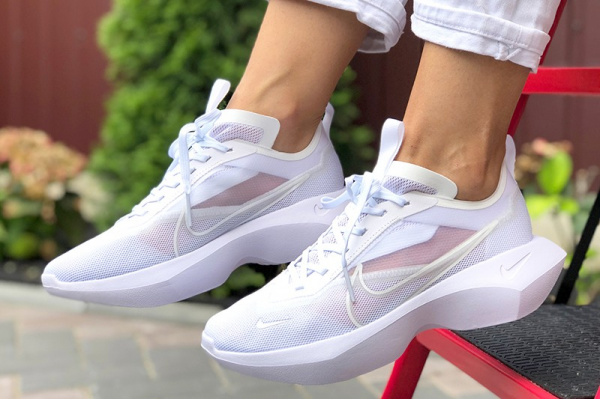 Женские кроссовки Nike Vista Lite белые