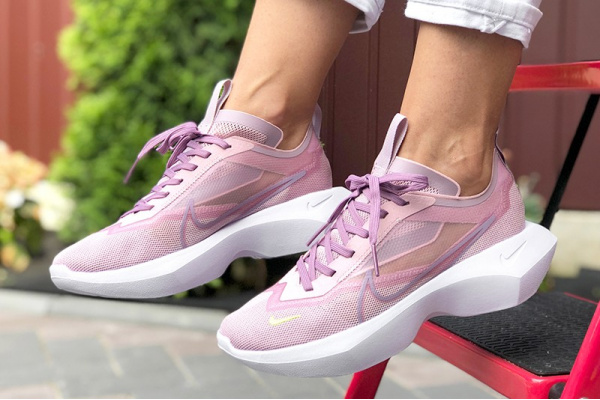 Женские кроссовки Nike Vista Lite розовые
