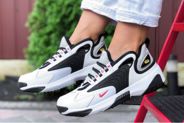 Женские кроссовки Nike Zoom 2K белые с черным
