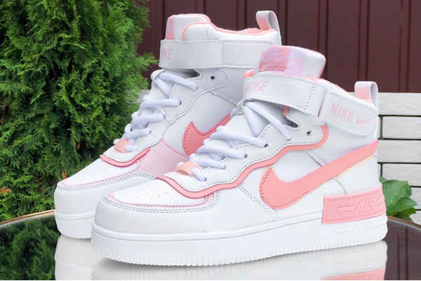 Женские высокие кроссовки на меху Nike Air Force 1 High Utility Shadow белые с розовым