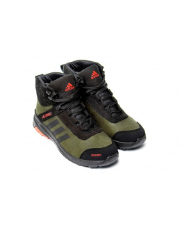 Мужские ботинки на меху Adidas Terrex Green зеленые с черным