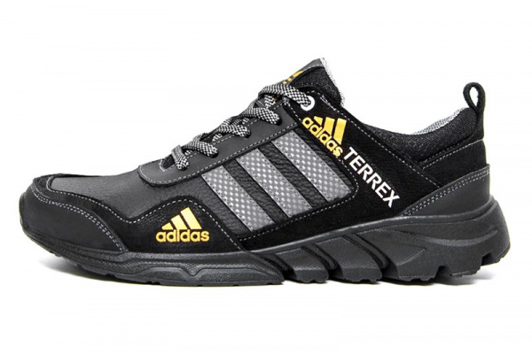 Мужские кроссовки Adidas Terrex черные (black)