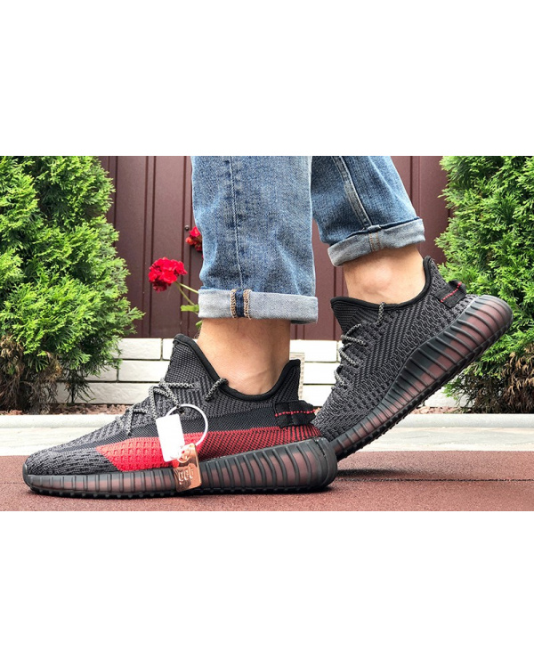 Мужские кроссовки Adidas Yeezy Boost 350 черные с красным