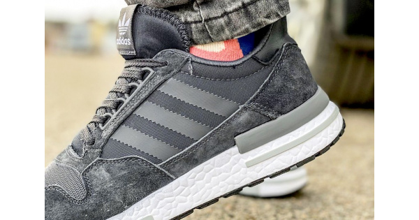 Купить мужские кроссовки Adidas ZX 500 Boost темно-серые