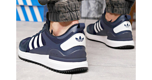 Купить мужские кроссовки Adidas ZX700 темно-синие с белым (dkblue