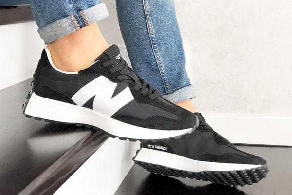 Мужские кроссовки New Balance 327 черные с белым