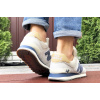 Купить Мужские кроссовки New Balance 574 бежевые с синим