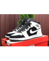 Мужские высокие кроссовки Nike Air Jordan 1 Retro High OG белые с черным