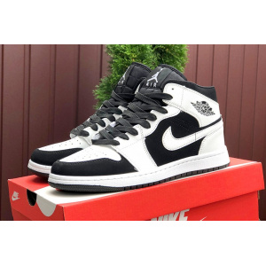 Купить Мужские высокие кроссовки Nike Air Jordan 1 Retro High OG белые с черным