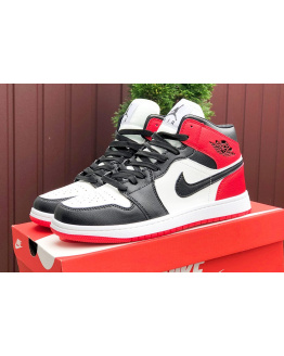 Мужские высокие кроссовки Nike Air Jordan 1 Retro High OG белые с черным и красным