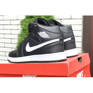 Купить Мужские высокие кроссовки Nike Air Jordan 1 Retro High OG черные с белым в Украине